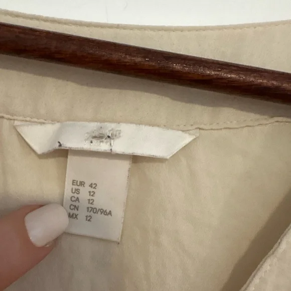 H&M cream button down peasant blouse | bohemian ivory blouse fall fashion sz 12 - Picture 4 of 7